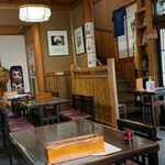 めん処 浜の屋 - 内観。