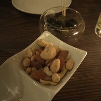 TOKYO Whisky Library - 