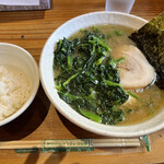 横浜家系ラーメン 満月家 - 