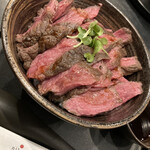 肉 Needs - カイノミロース丼