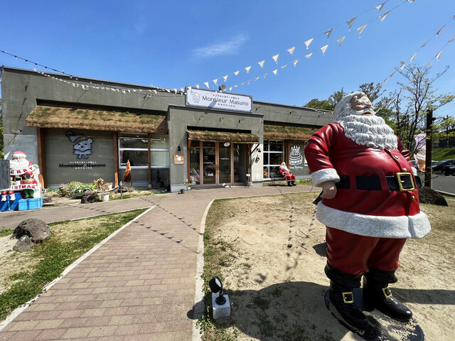 Monsieur Masuno ARPAJON 名取箱塚店（ムッシュ マスノ アルパジョン） - 館腰（ケーキ）の写真