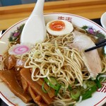 にぼしラーメン かのうや - 全てのトッピングが美味しい