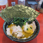 家系総本山 吉村家 - 