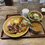 カキノキテラス - ヒレカツと野菜のカレー　普通盛り