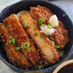フォレスト芸濃ゴルフクラブ レストラン - カツは厚め