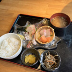 北海道食市場丸海屋 - お刺身定食