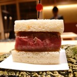 おにく 花柳 - カツサンド