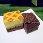 ウエストウッド - しっかりとしたケーキ。