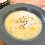 農家ピザくまのグラッチェ - 季節のスープ