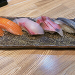 桜山鮨食人 五と二 - 