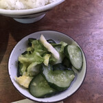 とんかつ かつせい - お新香。