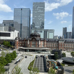 Toriou - 窓際の席からの景色。高層ビルじゃない東京駅の贅沢さが際立ってました。