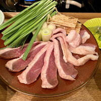 博多 鴨すき 鴨しゃぶ なかもぐろ - メインの鴨