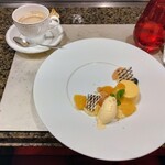 アラゴスタ - マンゴーのパンナコッタ ベルベンヌのジェラート