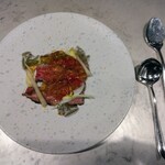 アラゴスタ - シェフスペシャリテ 和牛ローストビーフ じゅんさいと雲丹のデュエット