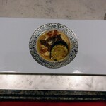 アラゴスタ - 地魚の鉄板焼 三重の純米大吟醸”作”を使用したバターソース 有馬山椒のアクセント