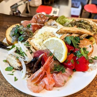 オステリア バール ア マーノ_1