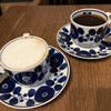 カフェ&バー イーズ