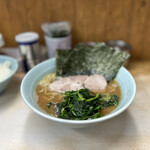 横浜ラーメン 武蔵家  - 