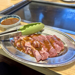 舞留土 - かしら肉…450円