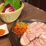 Yakiniku Kan Koku Ryouri Korabo - 燻製サムギョプサル