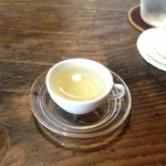 一芯二葉 - サービスのお茶