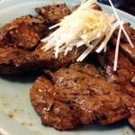 大衆料理　川治 - くじらステーキ