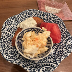 Yasuda - 付き出し　ポテサラ、トマト、白身フライ