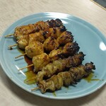 鳥小 - 上から焼き鳥・だんご・皮