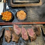 感動の肉と米 - ハラミステーキセット