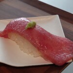ゑびや商人館 牛寿司屋台 - 松阪牛寿司霜降り(700円)