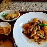 北京飯店 - 「帆立貝のオイスターソース炒め」