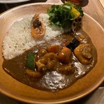 【カレー専門店】円山教授。 - 煮込み浜カレー　１６８０円