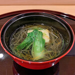 和食 梅田 - 帆立しんじょう、青梗菜、沢煮仕立て