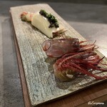 カーサ・デル・チーボ - ぶどう海老とトピナンブールのジェラティーナとキャビア