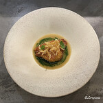 カーサ・デル・チーボ - 喜知次の鱗焼に喜知次と目抜ブロードと芹オイル