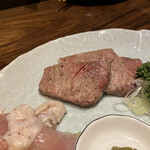 松庵 韓菜房 - 特選塩焼き二種盛り合わせ、天然ぶつ切り大エビ、純系名古屋コーチン二種盛合せ