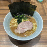 横浜ラーメン 渡来武 - 