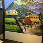 Himaraya Resutoran Sakaba - 半個室のテーブル席のヒマラヤ山脈の絵