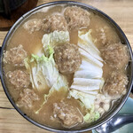すき焼･鍋物 なべや - 鶏みんち鍋 ぐつぐつ風景