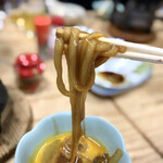 すき焼･鍋物 なべや - 牛肉鉄鍋 うどん with 玉子 リフト