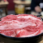 すき焼･鍋物 なべや - 牛肉鉄鍋