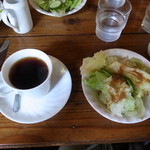 Oshidate Sabou - サラダとコーヒー