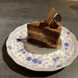 パティスリーサリュー_1