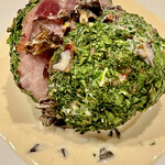 f - 表面にケールを付けて焼き上げました　ソースは天然えのきを炊いて裏漉してあります