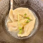 かつぎや - 出汁で炊いた激旨の水餃子　日式中華のいいとこ取りです