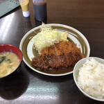 Hanamomen - ランチのとんかつ定食７５０円！かつが分厚くて美味い！