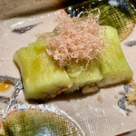 とり茶太郎 - 焼茄子　鴫焼ではなく鰹節と醤油であっさりいただきます