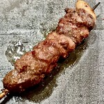 とり茶太郎 - 背肝は名古屋コーチン ほろほろ鳥 黄金軍鶏などから集めたものです大変だ