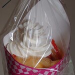 おやつショップ チャッピー - いちご300円＋ホイップ増量100(100円)